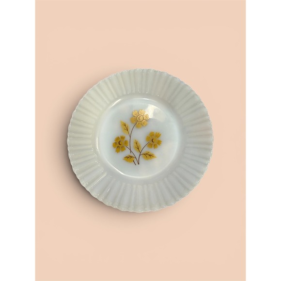 Unbranded Other - Vintage Milk Glass Scalloped Plate Gold Floral Design Made in Mexico 7.5 Inch